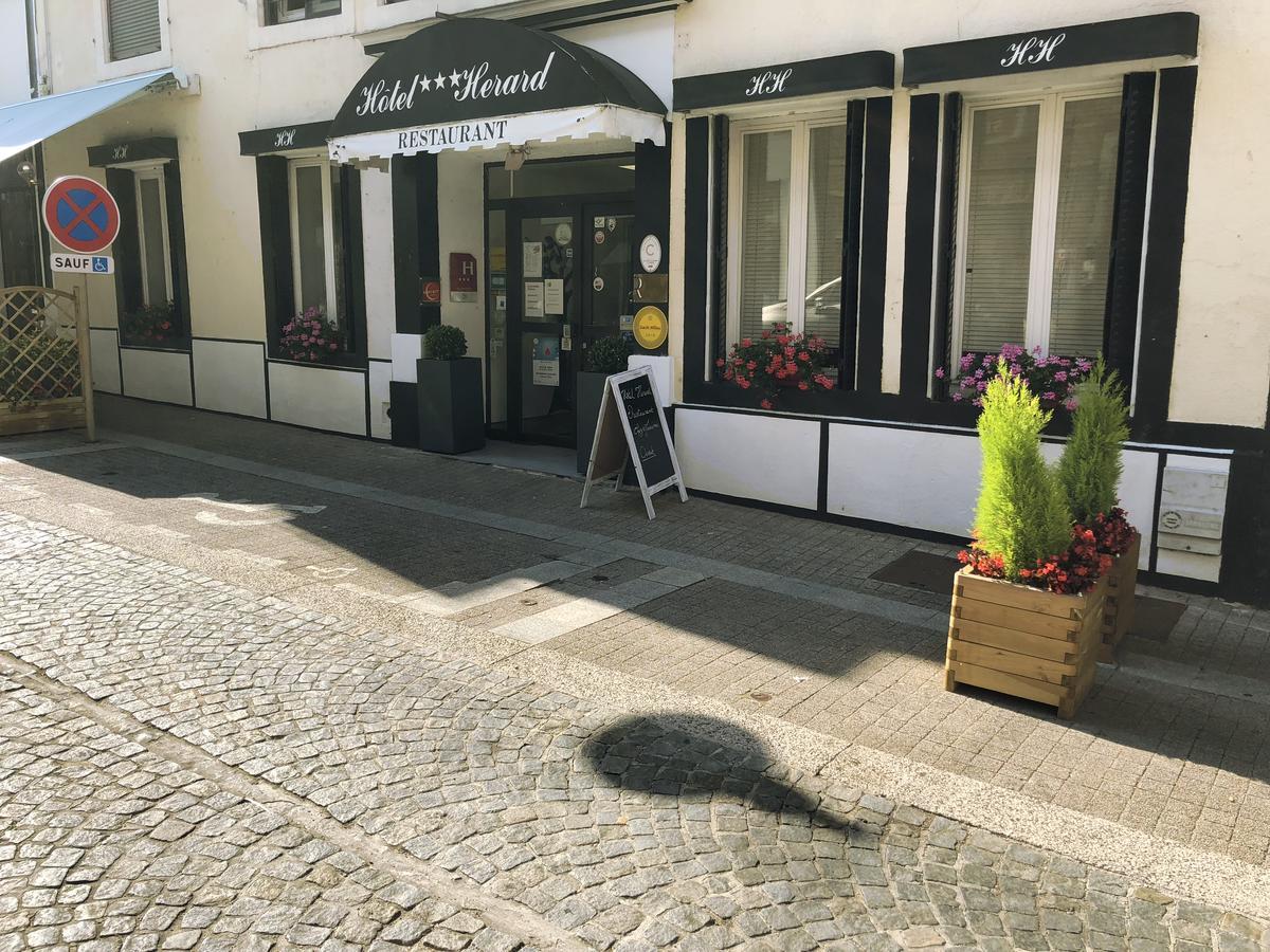 Hotel Restaurant Herard Bourbonne-les-Bains Exterior photo